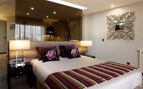 Cardal Hotel